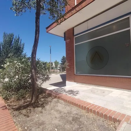 Alexa Host Vallecas-3